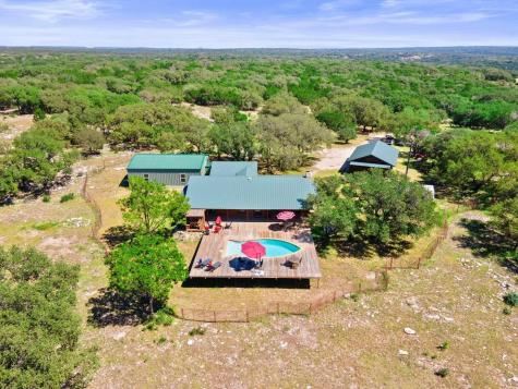 2102 Private Road 1377 Lampasas TX 76550