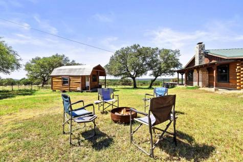 2102 Private Road 1377 Lampasas TX 76550