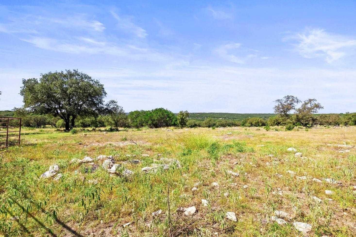 2102 Private Road 1377 Lampasas TX 76550