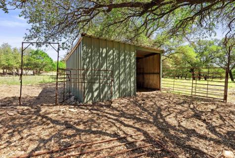 2102 Private Road 1377 Lampasas TX 76550