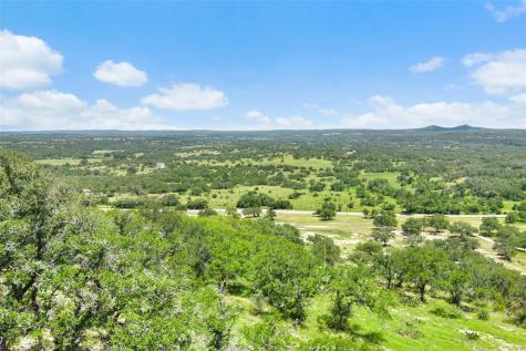 5032 Kendalia Road Blanco TX 78606