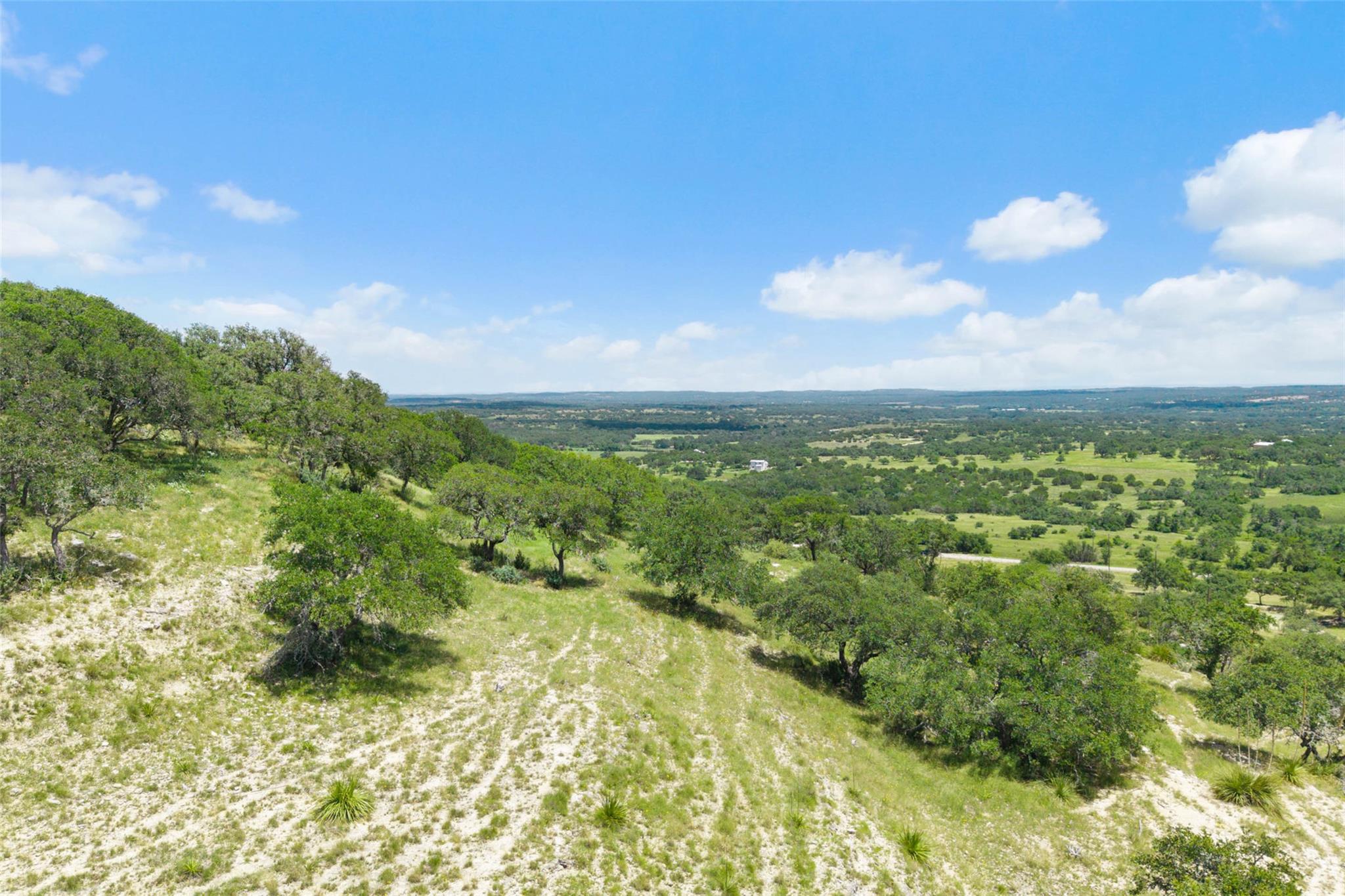5032 Kendalia Road Blanco TX 78606