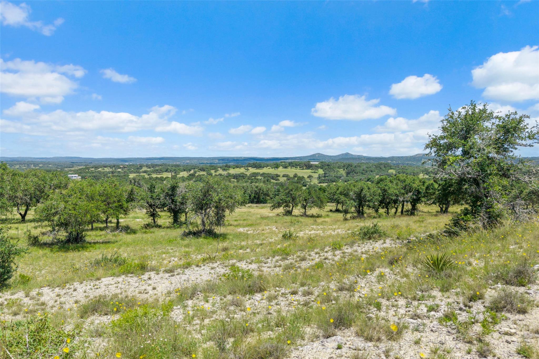 5032 Kendalia Road Blanco TX 78606