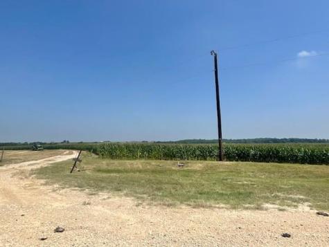 1117 County Road 423 Taylor TX 76574