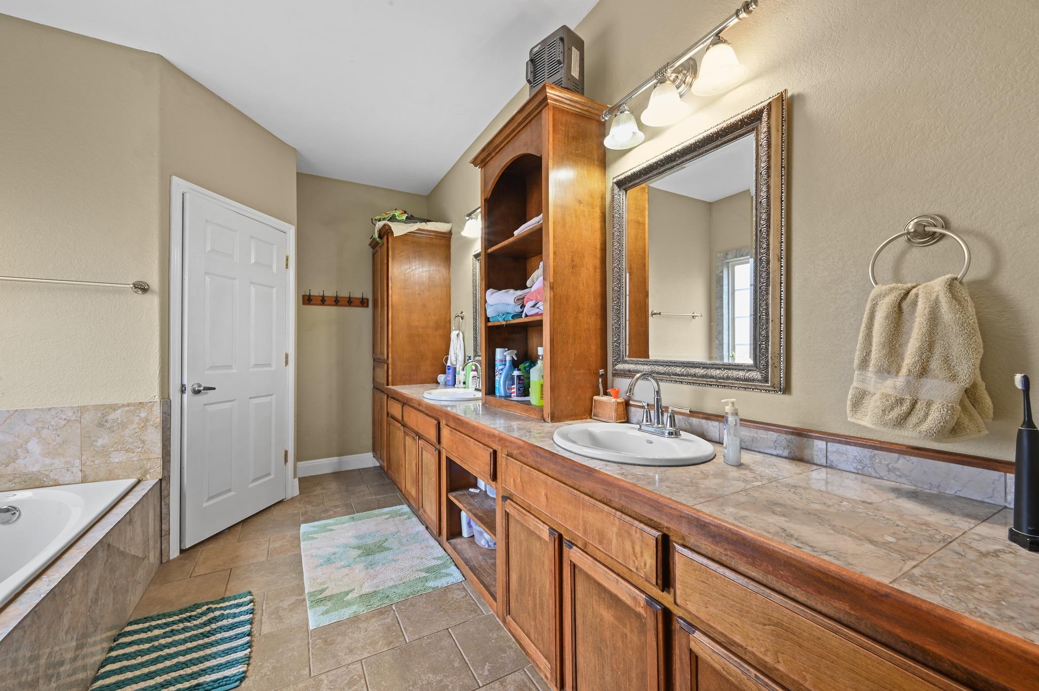 410 Simmons Family Farm Road Lockhart TX 78644