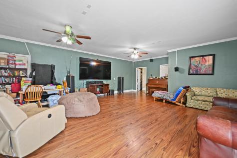 410 Simmons Family Farm Road Lockhart TX 78644