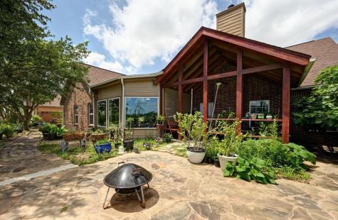 410 Simmons Family Farm Road Lockhart TX 78644