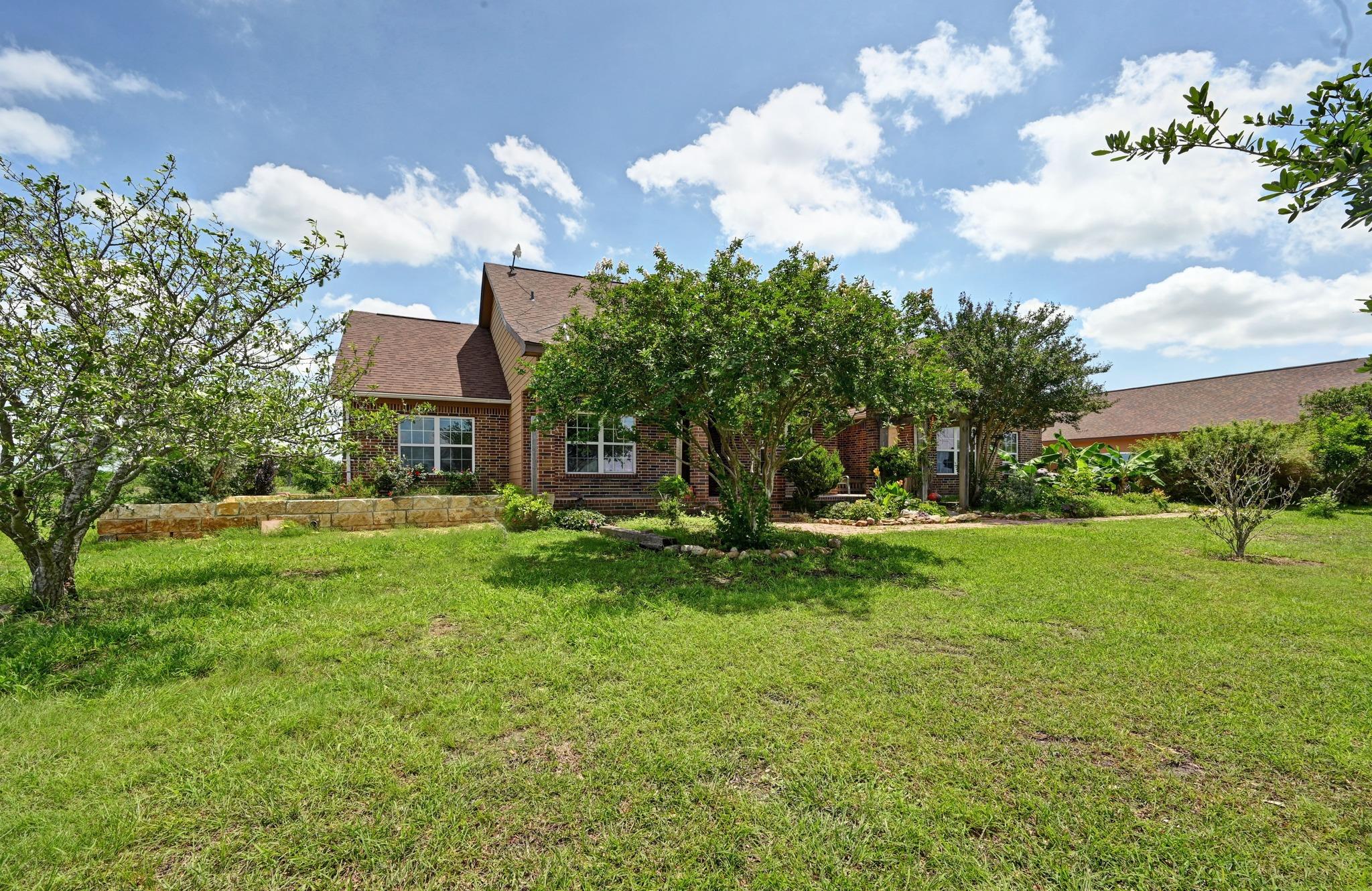 410 Simmons Family Farm Road Lockhart TX 78644
