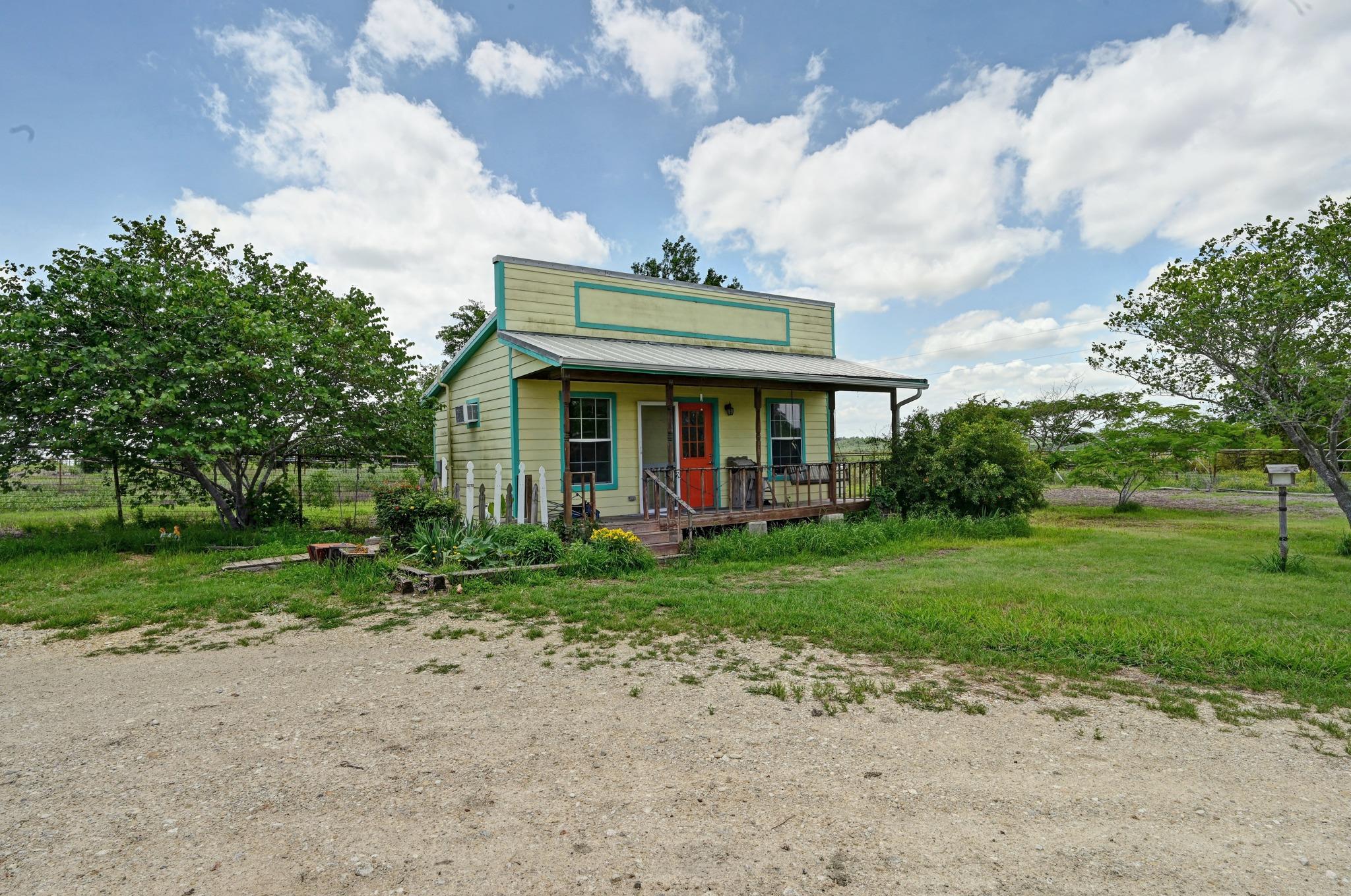 410 Simmons Family Farm Road Lockhart TX 78644