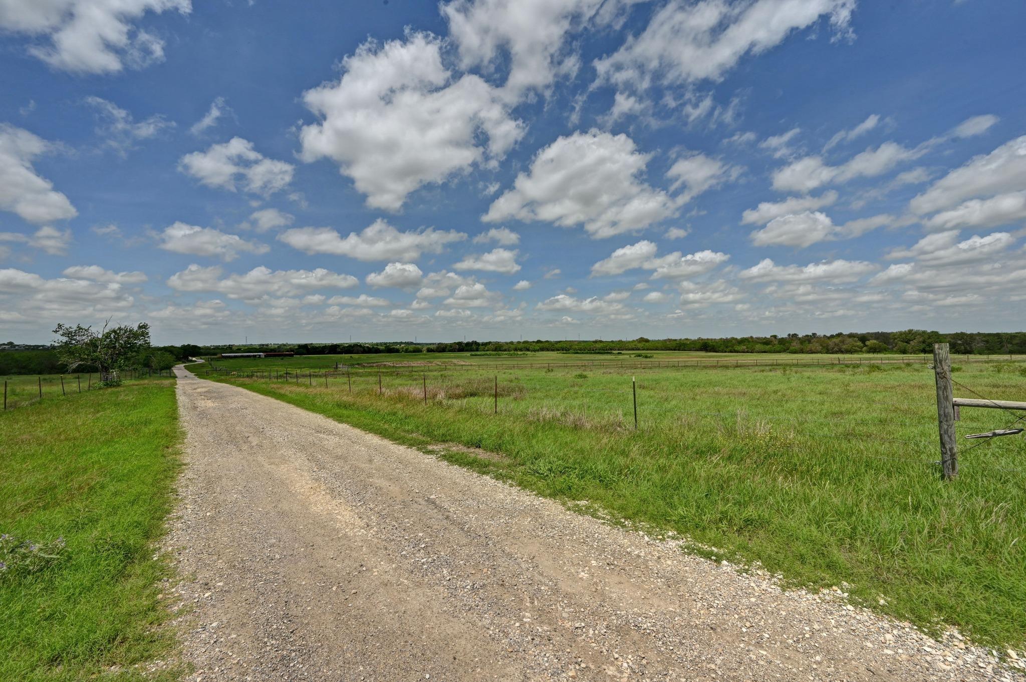 410 Simmons Family Farm Road Lockhart TX 78644