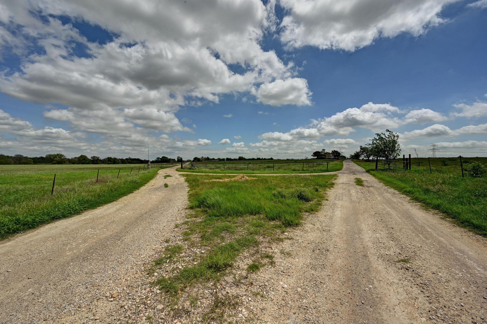 410 Simmons Family Farm Road Lockhart TX 78644