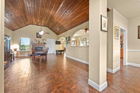410 Simmons Family Farm Road Lockhart TX 78644
