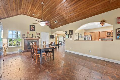 410 Simmons Family Farm Road Lockhart TX 78644