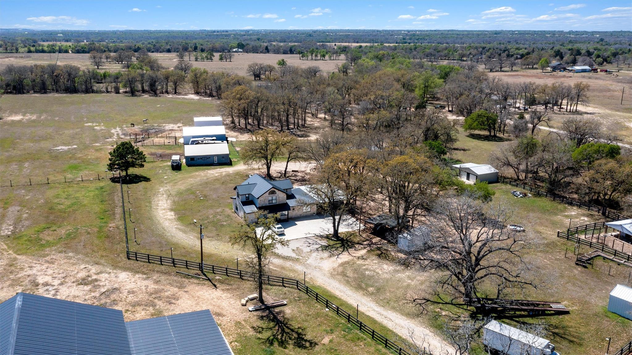 359 N County Line Road Elgin TX 78621
