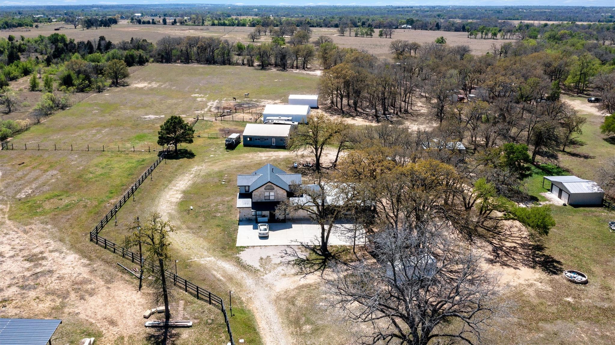 359 N County Line Road Elgin TX 78621