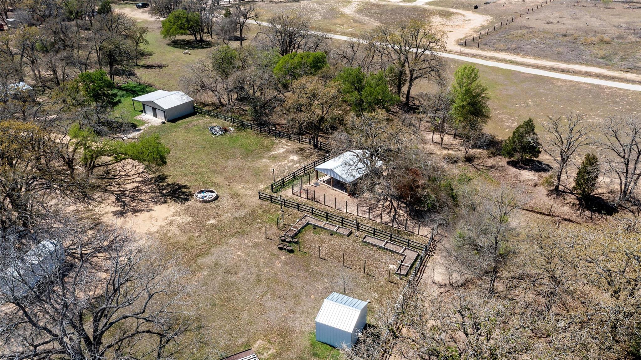 359 N County Line Road Elgin TX 78621