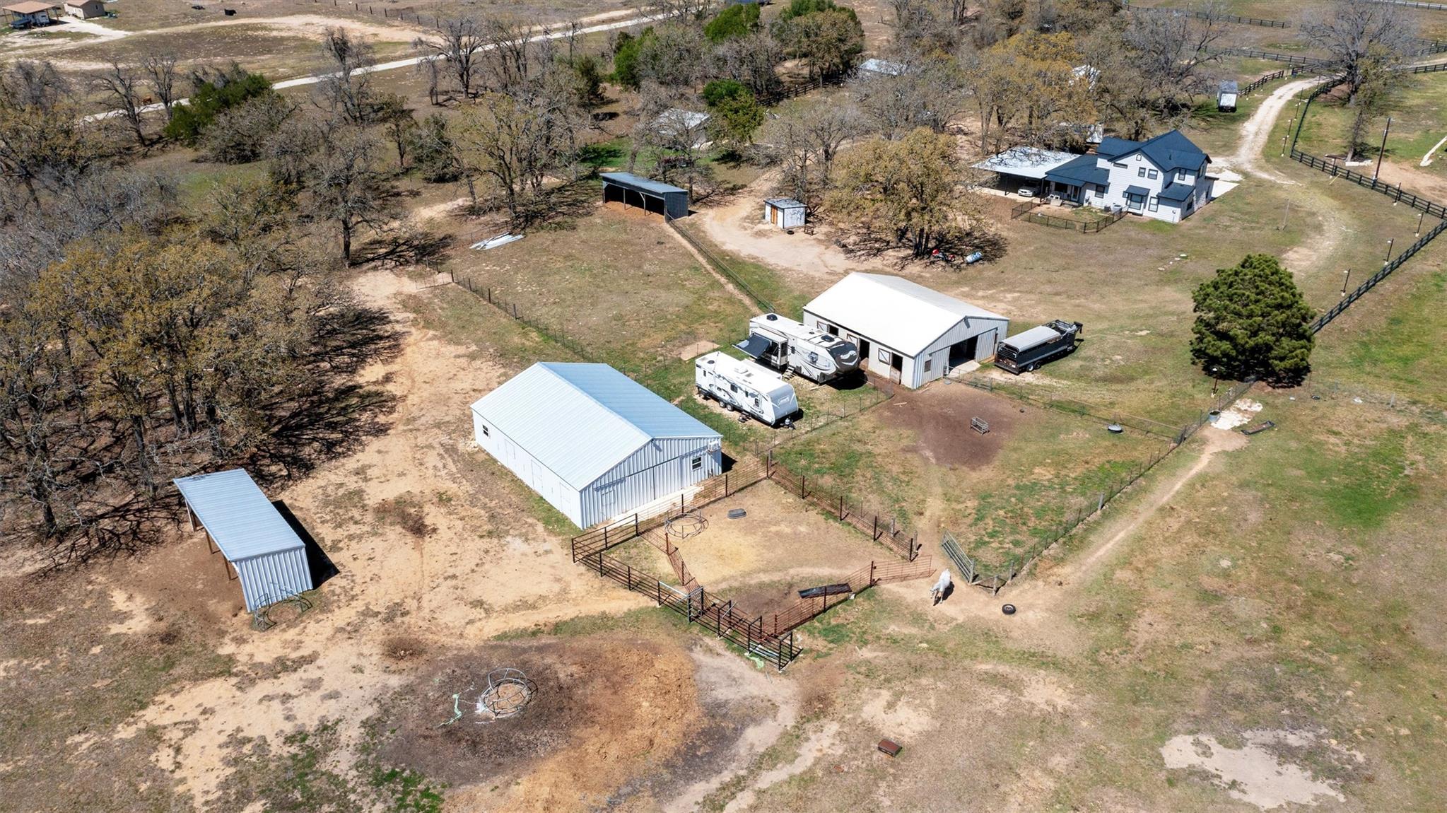 359 N County Line Road Elgin TX 78621