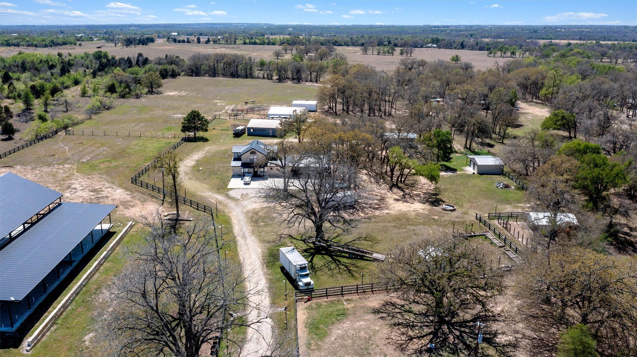 359 N County Line Road Elgin TX 78621