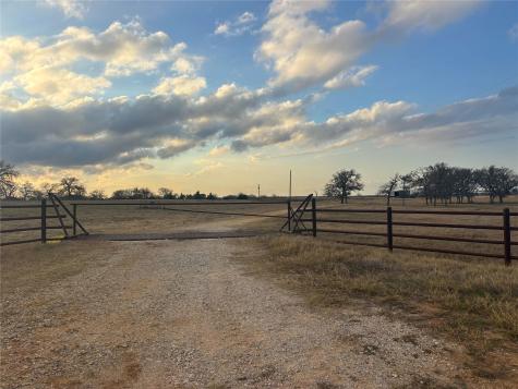 2039 County Road 326 Giddings TX 78942