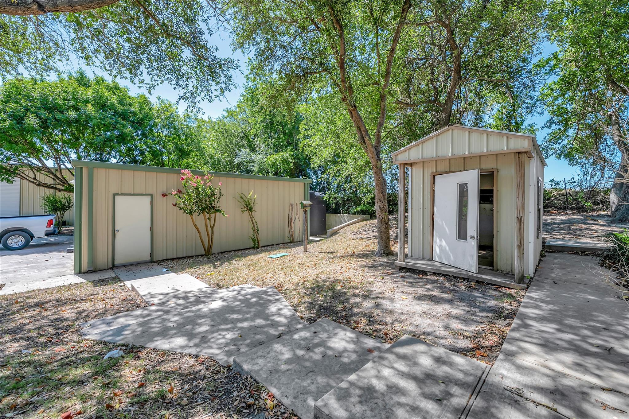 301 Fm 1660 Road Hutto TX 78634
