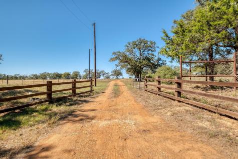 532 Peach Creek Road Rosanky TX 78953