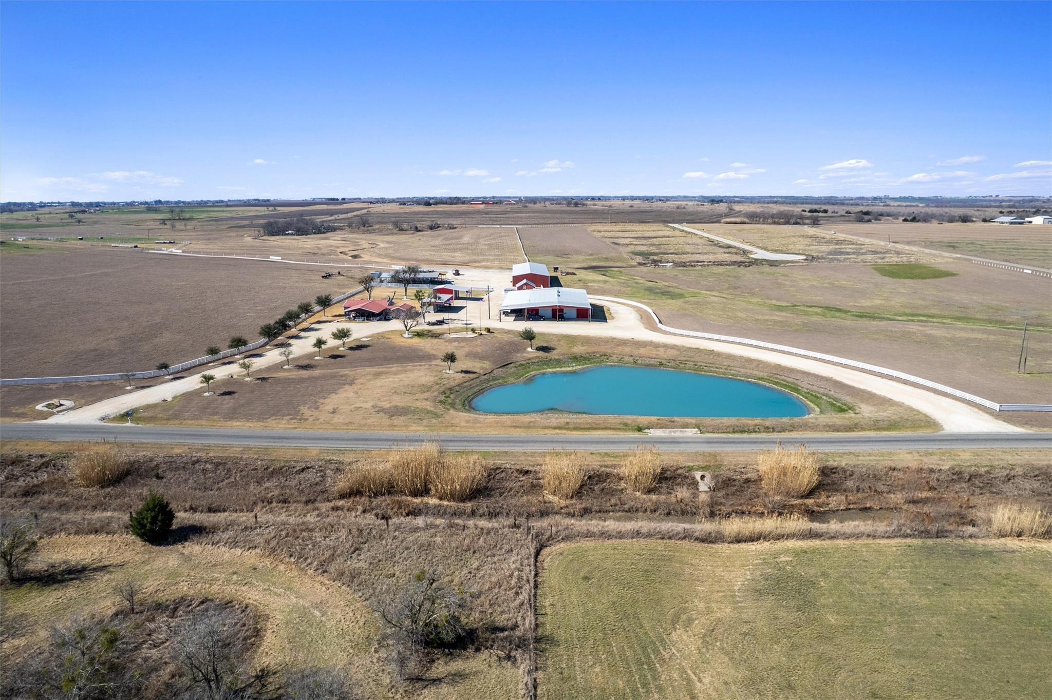 5300 County Road 424 Taylor TX 76574