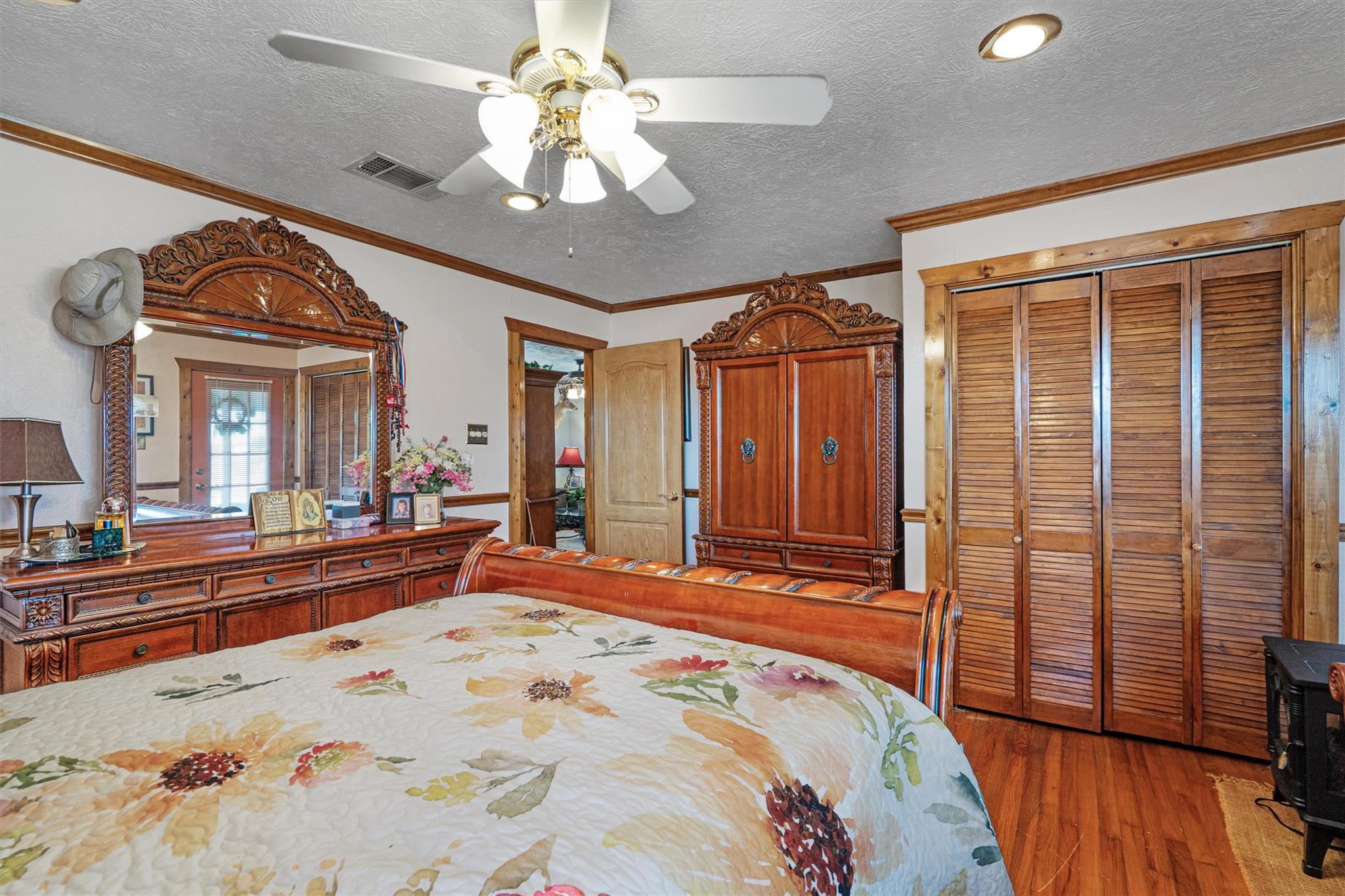 5300 County Road 424 Taylor TX 76574