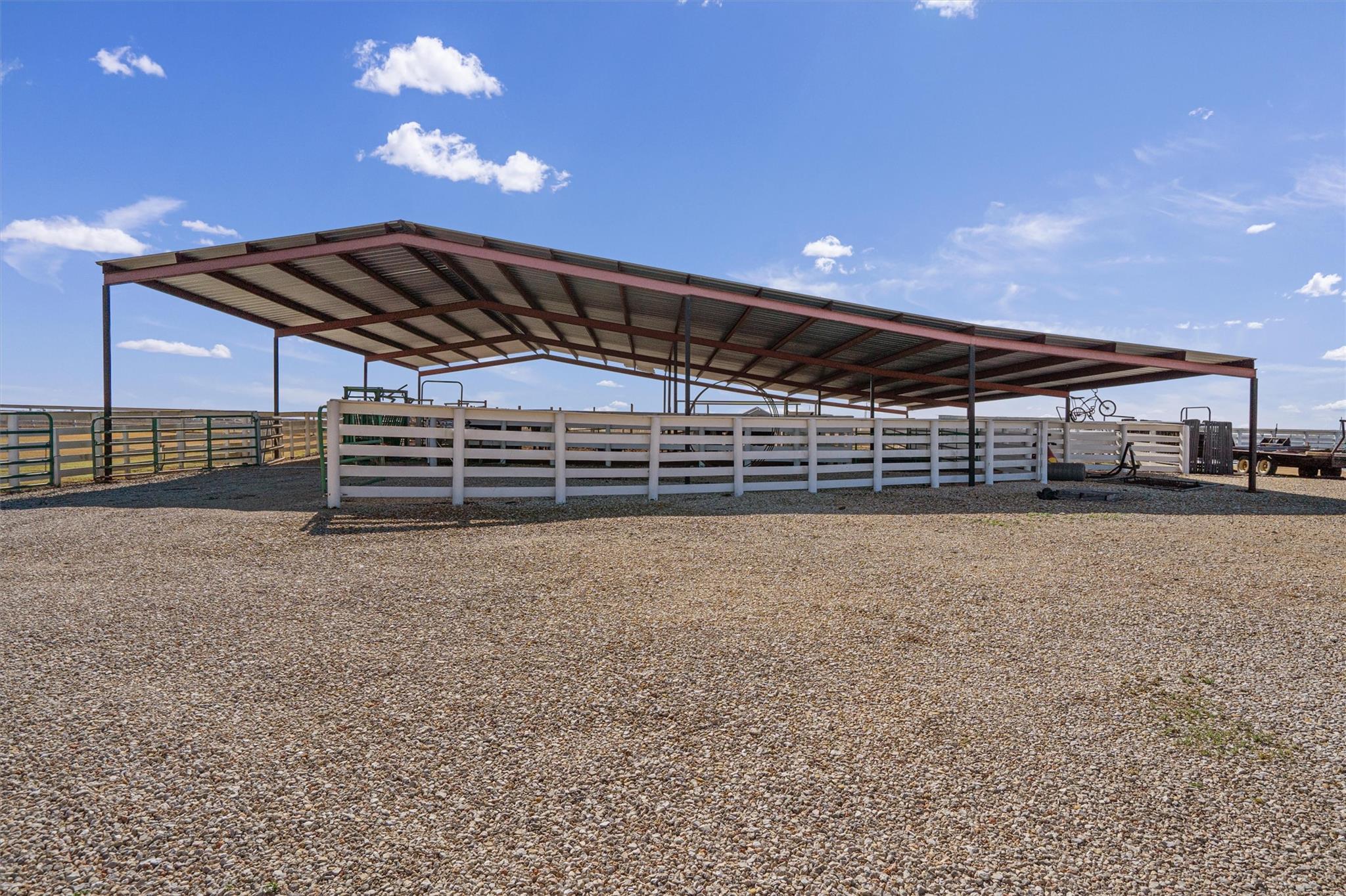 5300 County Road 424 Taylor TX 76574