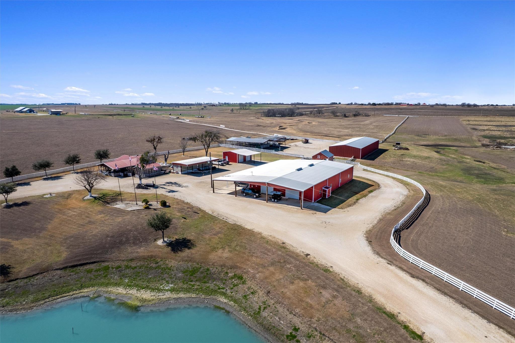 5300 County Road 424 Taylor TX 76574