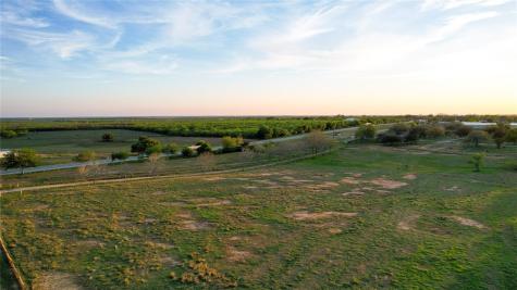 Tract 1 +/- 20 Ac E State Highway 87 Nixon TX 78140
