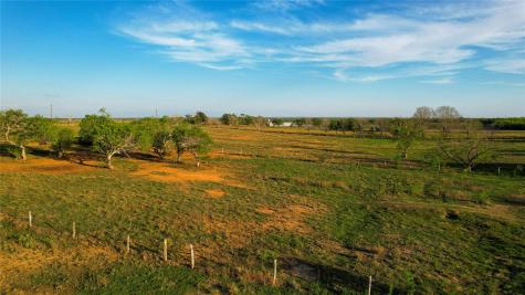 Tract 1 +/- 20 Ac E State Highway 87 Nixon TX 78140