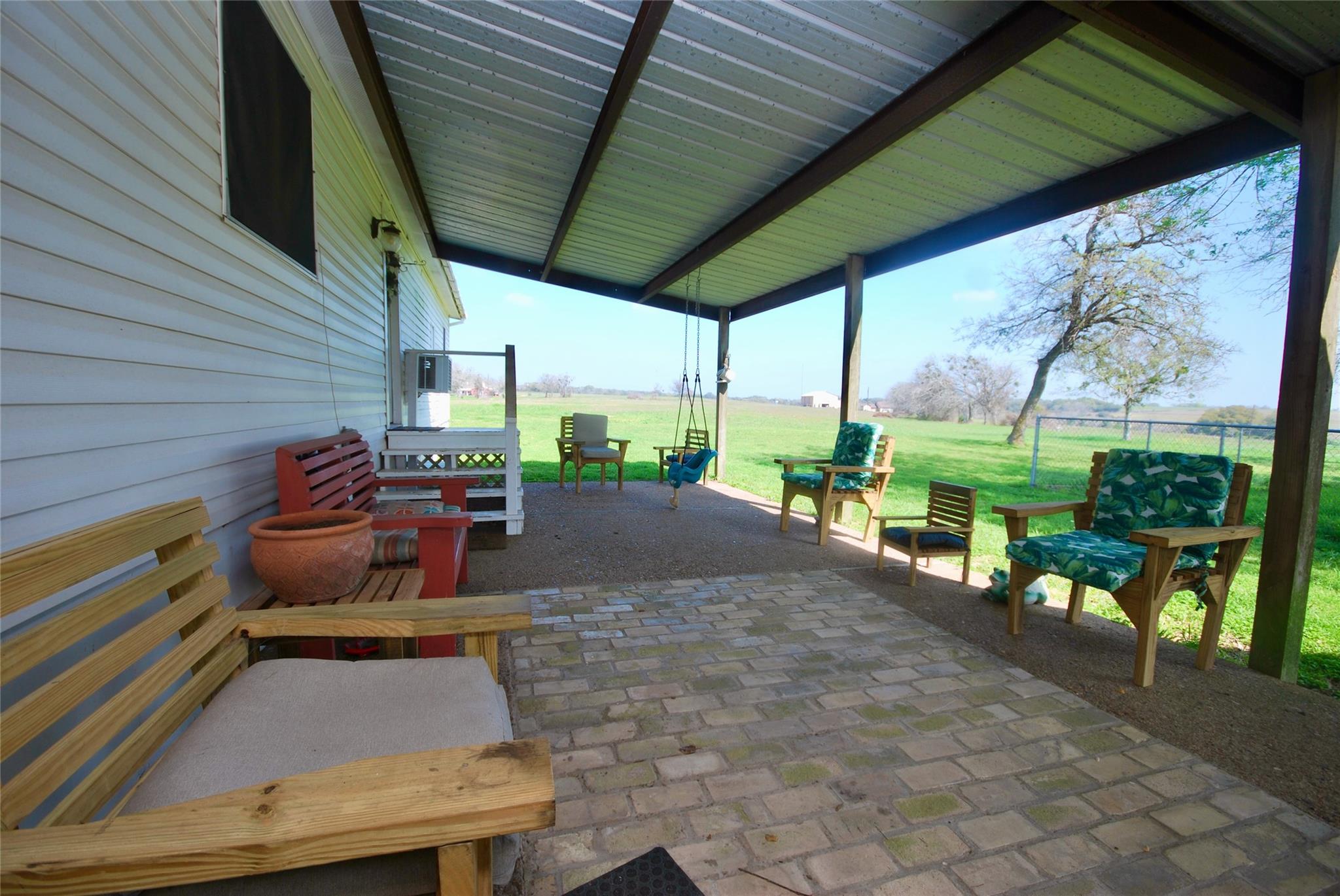 2301 E Us Highway 90 Flatonia TX 78941