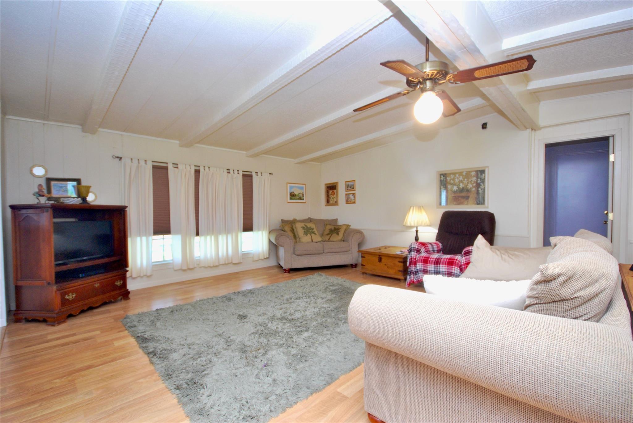 2301 E Us Highway 90 Flatonia TX 78941