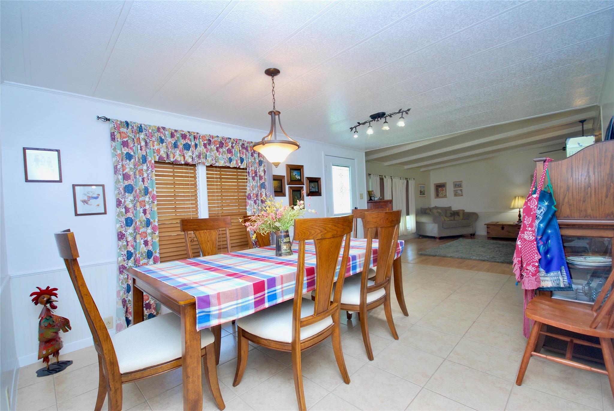 2301 E Us Highway 90 Flatonia TX 78941