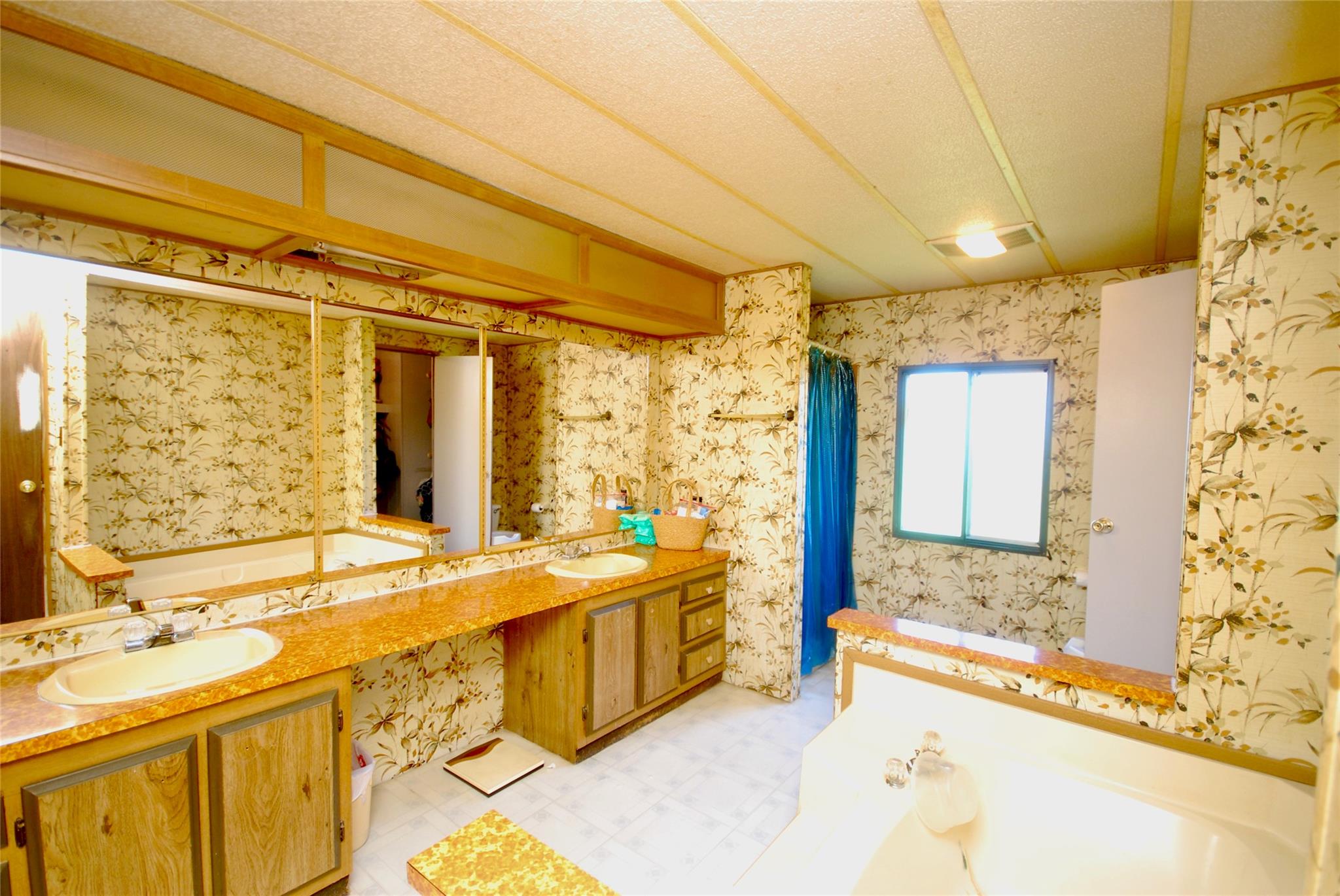 2301 E Us Highway 90 Flatonia TX 78941
