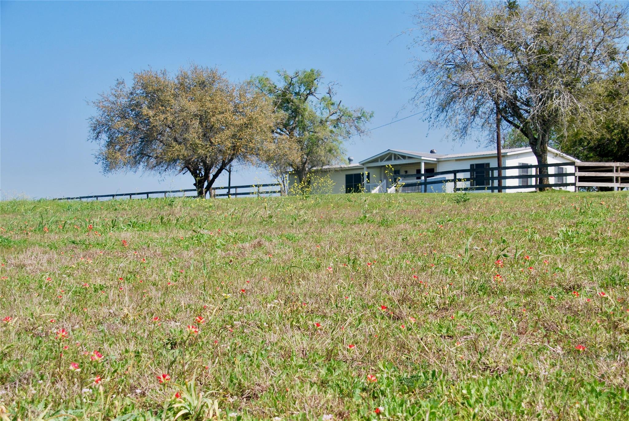 2301 E Us Highway 90 Flatonia TX 78941
