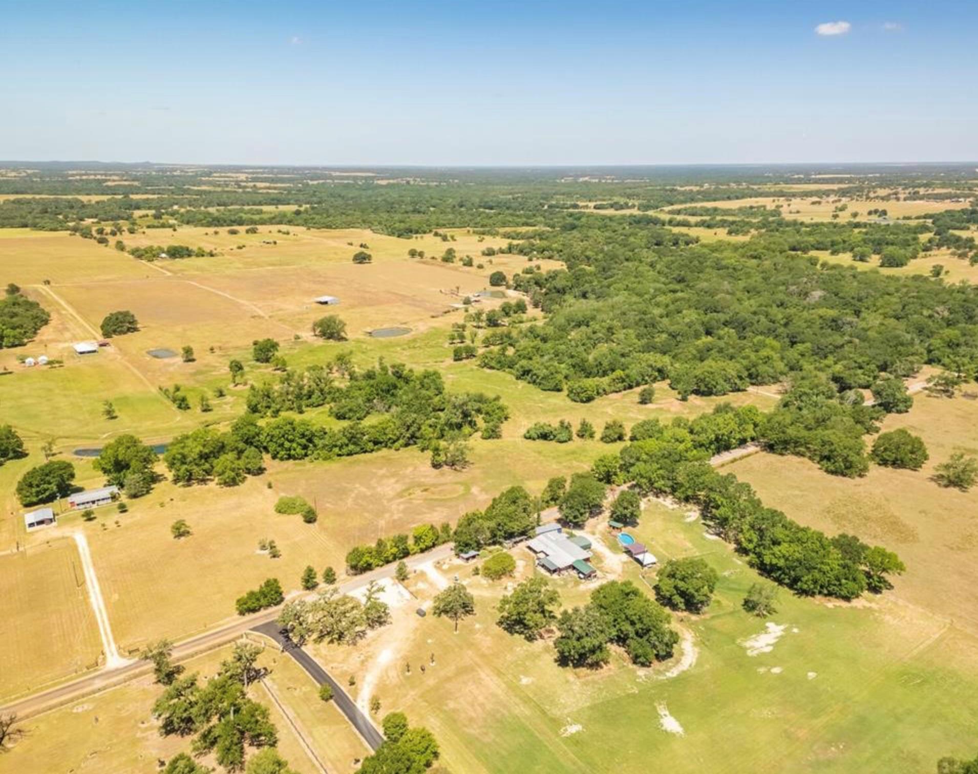 000 Cr 326 Lexington TX 78947