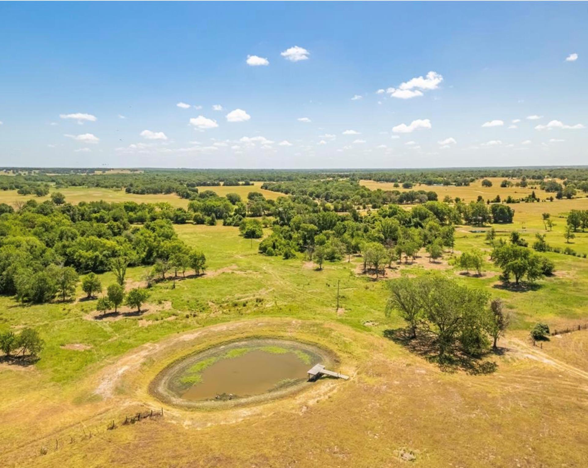 000 Cr 326 Lexington TX 78947