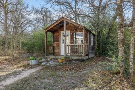 1139 Private Road 7009 Road Lexington TX 78947