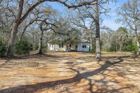 1139 Private Road 7009 Road Lexington TX 78947