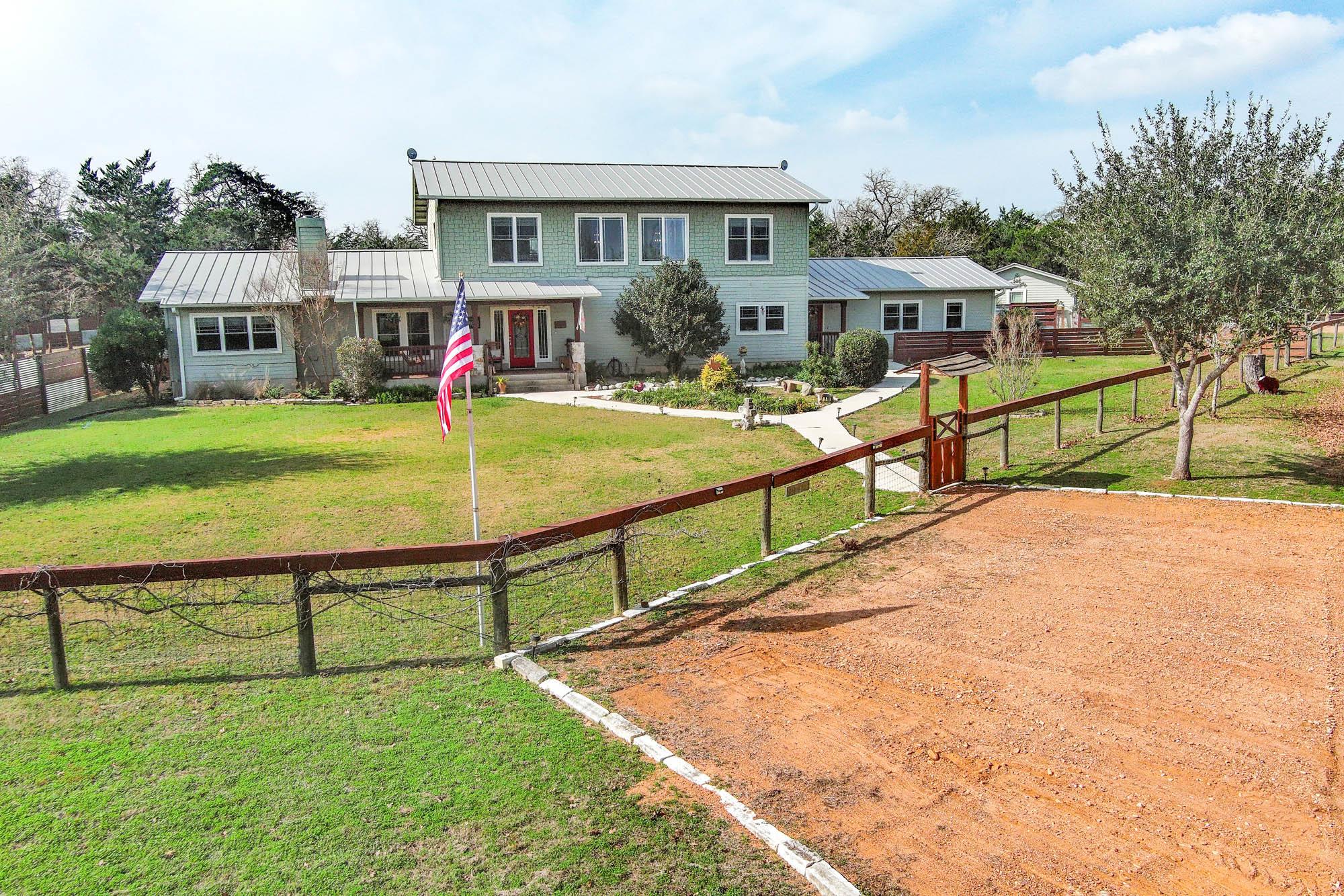 418 Vyvjala Road Smithville TX 78957