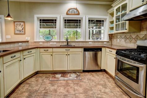 418 Vyvjala Road Smithville TX 78957