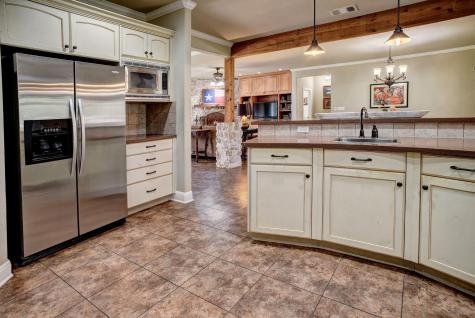 418 Vyvjala Road Smithville TX 78957