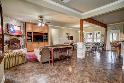 418 Vyvjala Road Smithville TX 78957