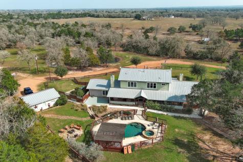 418 Vyvjala Road Smithville TX 78957