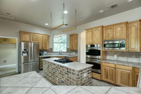 430 Indian Hills Trail Kyle TX 78640