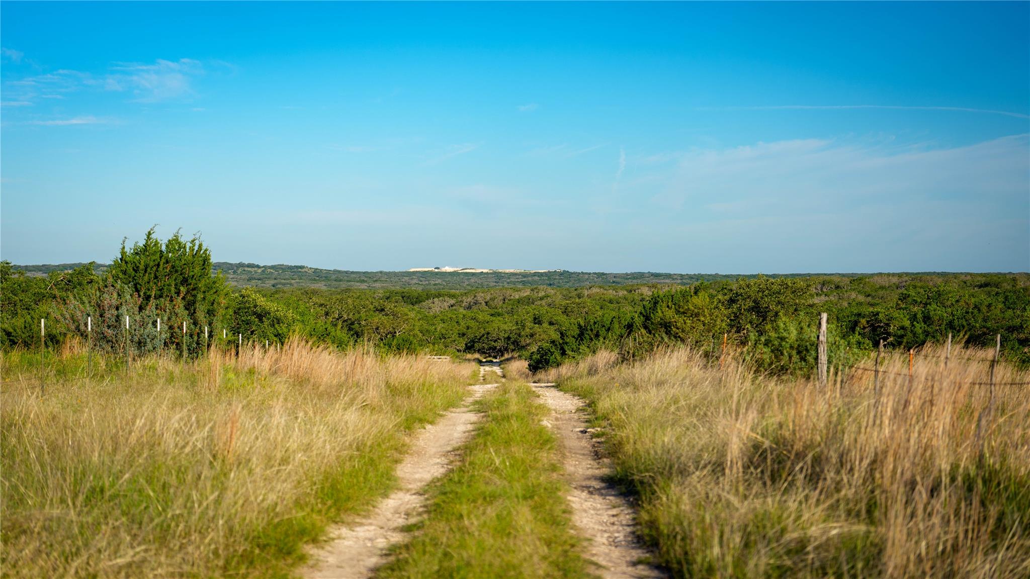 3276 Link Road Doss TX 78618