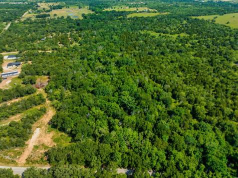 530 Chamberlin Road Dale TX 78616