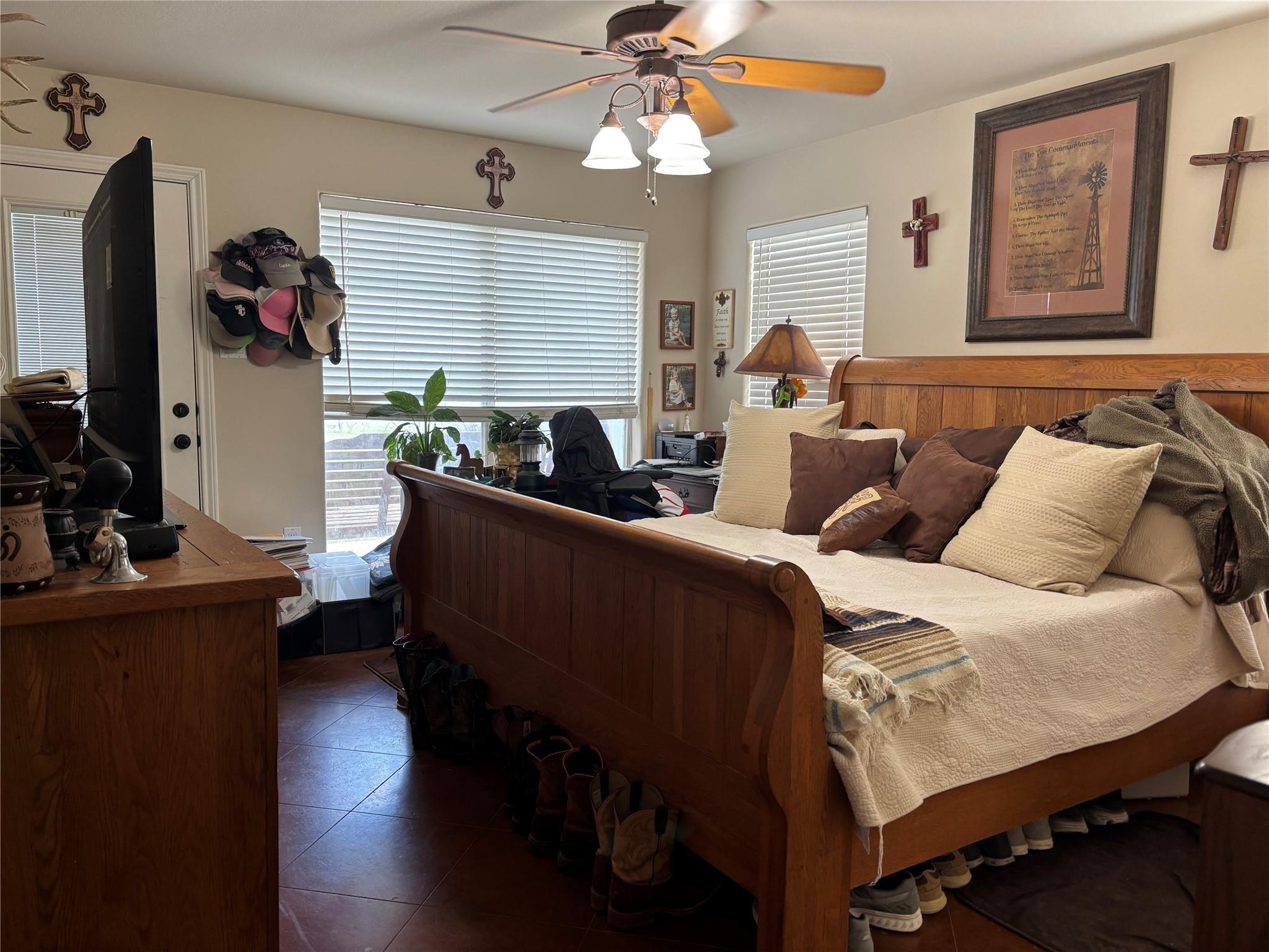 2401 County Road 130 Hutto TX 78634
