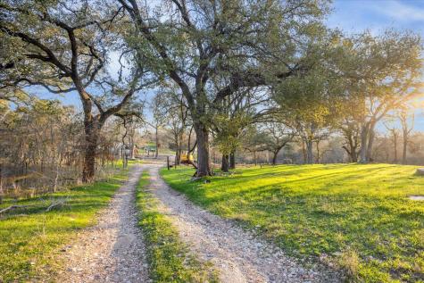 4975 E Highway 71 Highway E Del Valle TX 78617